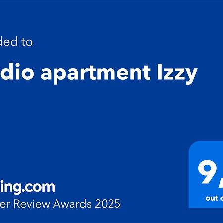 Studio Apartment Izzy Kaštela 外观 照片